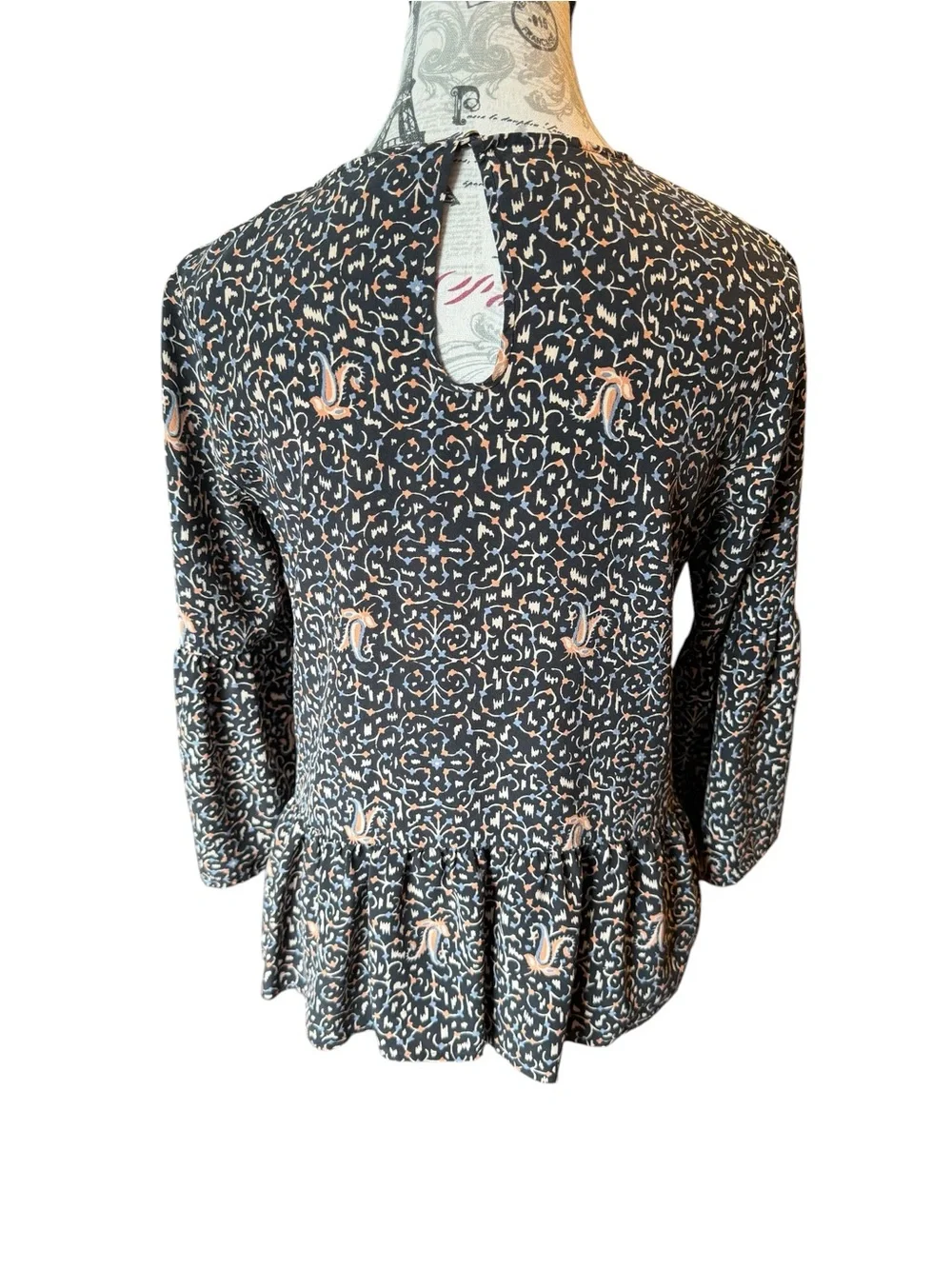 100% Silk Madewell Black Long-Sleeve Floral Peplum Tunic with Blush Accents - Picture 4 of 8